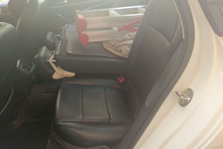 Used Volkswagen Lavida 2021 1.5L Automatic Fashion Edition Left Rear Seat