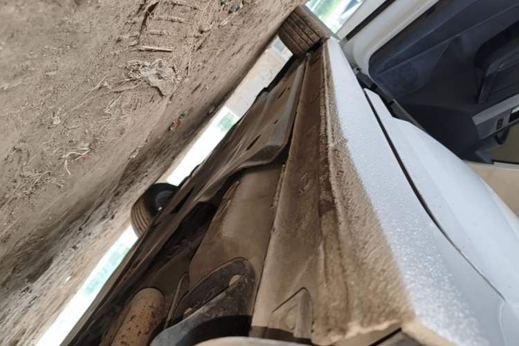 Used Volkswagen Lavida 2021 1.5L Automatic Vision Edition Left Side Sill