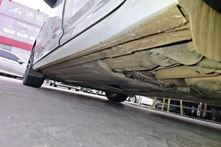 Used Volkswagen Lavida 2021 280TSI DSG Luxury Edition Left Side Sill
