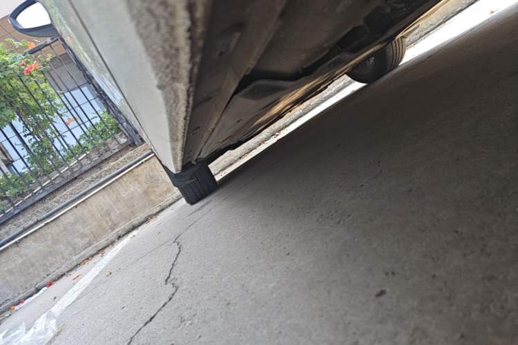 Used Volkswagen Lavida 2021 280TSI DSG Comfort Edition Left Side Sill