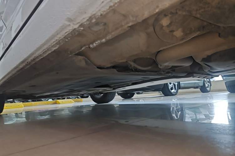 Used Volkswagen Lavida 2021 280TSI DSG Comfort Edition Left Side Sill