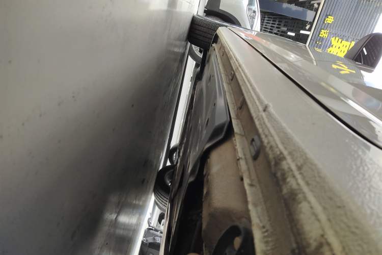 Used Volkswagen Lavida 2021 280TSI DSG Comfort Edition Left Side Sill