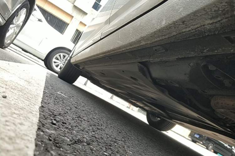 Used Volkswagen Lavida 2021 280TSI DSG Comfort Edition Left Side Sill