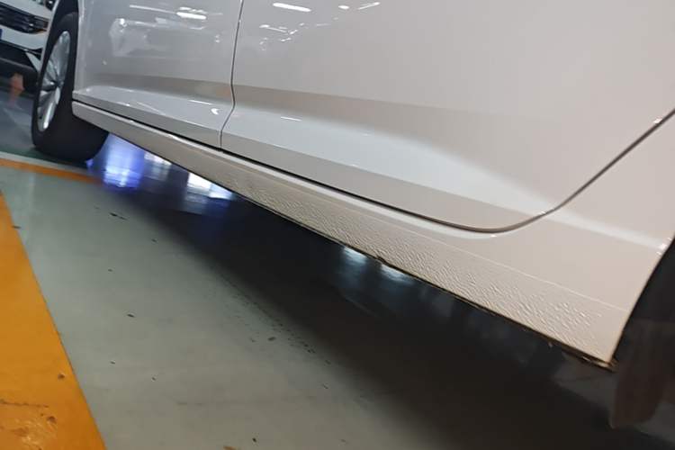 Used Volkswagen Lavida 2021 280TSI DSG Comfort Edition Left Side Sill
