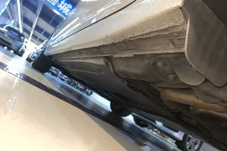 Used Volkswagen Lavida 2021 280TSI DSG Comfort Edition Left Side Sill