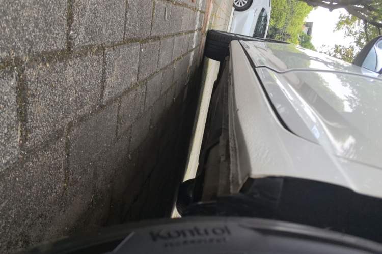 Used Volkswagen Lavida 2021 1.5L Automatic Comfort Edition Left Side Sill