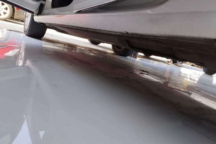 Used Volkswagen Lavida 2021 280TSI DSG Comfort Edition Left Side Sill