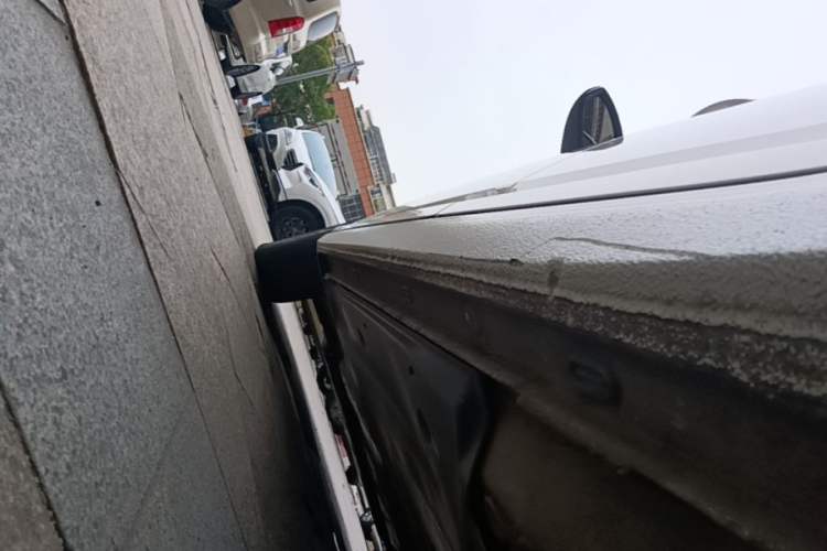 Used Volkswagen Lavida 2021 1.5L Automatic Comfort Edition Left Side Sill