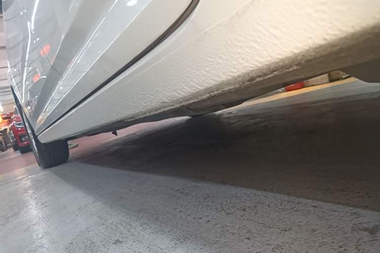 Used Volkswagen Lavida 2021 1.5L Automatic Fashion Edition Left Side Sill