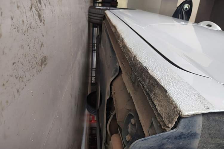 Used Volkswagen Lavida 2021 1.5L Automatic Comfort Edition Left Side Sill