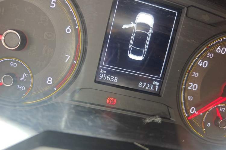 Used Volkswagen Lavida 2021 280TSI DSG Comfort Edition Odometer Close Up