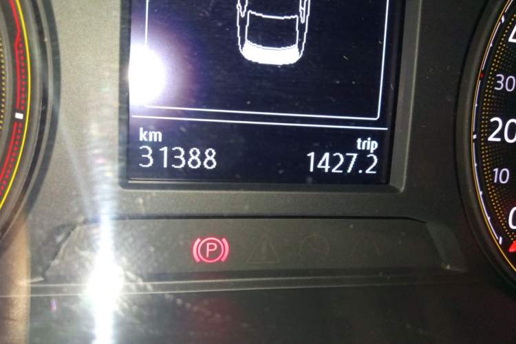 Used Volkswagen Lavida 2021 280TSI DSG Comfort Edition Odometer Close Up