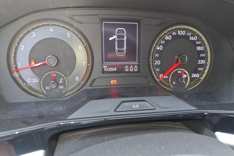 Used Volkswagen Lavida 2021 1.5L Automatic Comfort Edition Odometer Close Up