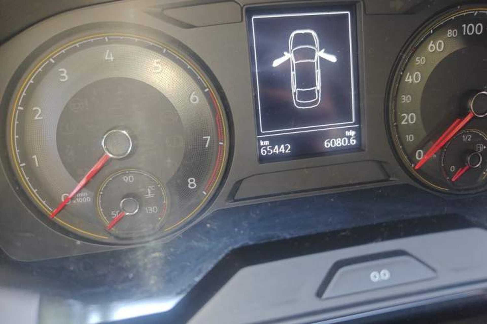 Used Volkswagen Lavida 2021 1.5L Automatic Vision Edition Odometer Close Up