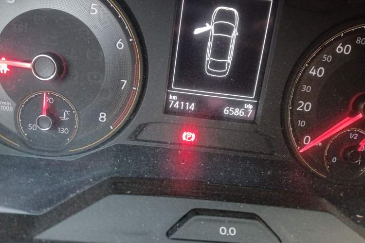 Used Volkswagen Lavida 2021 280TSI DSG Comfort Edition Odometer Close Up