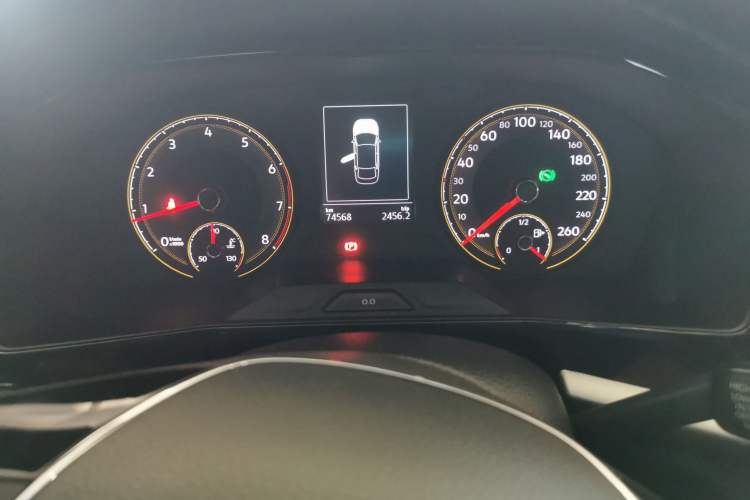 Used Volkswagen Lavida 2021 1.5L Automatic Vision Edition Odometer Close Up