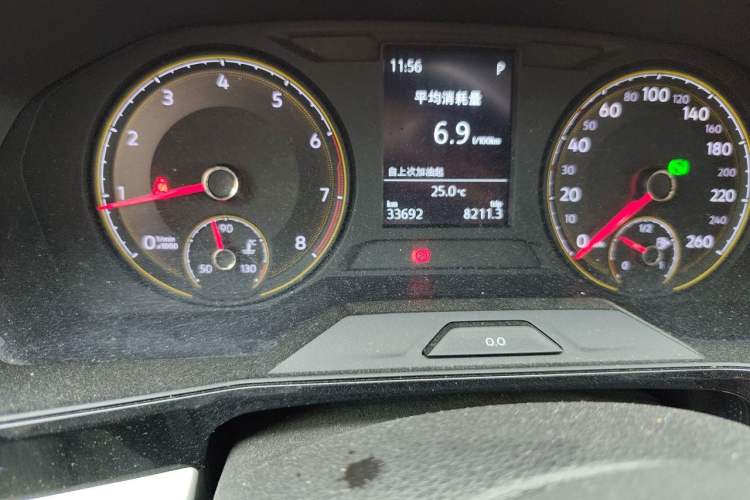 Used Volkswagen Lavida 2021 280TSI DSG Luxury Edition Odometer Close Up