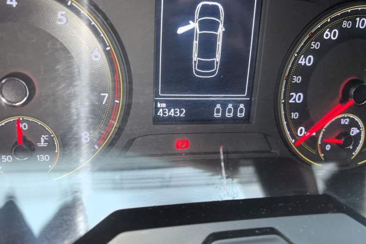 Used Volkswagen Lavida 2021 1.5L Automatic Comfort Edition Odometer Close Up