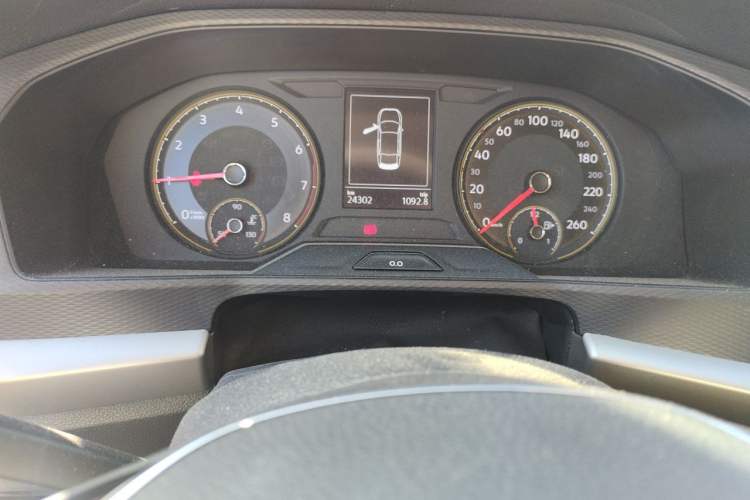 Used Volkswagen Lavida 2021 1.5L Automatic Fashion Edition Odometer Close Up