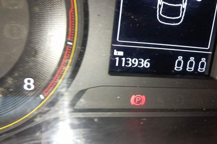 Used Volkswagen Lavida 2021 1.5L Automatic Comfort Edition Odometer Close Up