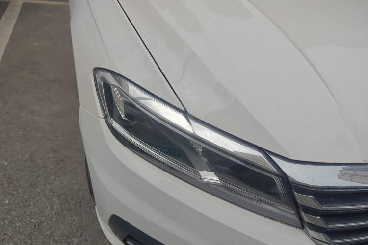 Used Volkswagen Lavida 2021 280TSI DSG Comfort Edition Right Front Headlight
