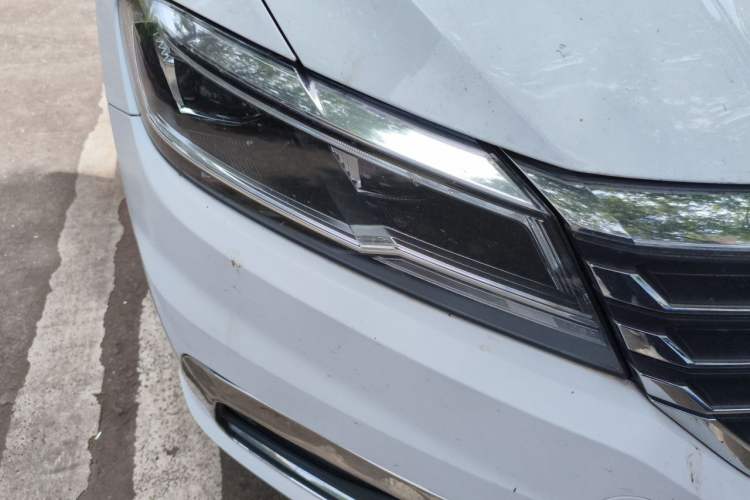 Used Volkswagen Lavida 2021 1.5L Automatic Comfort Edition Right Front Headlight