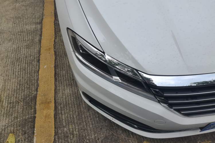 Used Volkswagen Lavida 2021 1.5L Automatic Comfort Edition Right Front Headlight