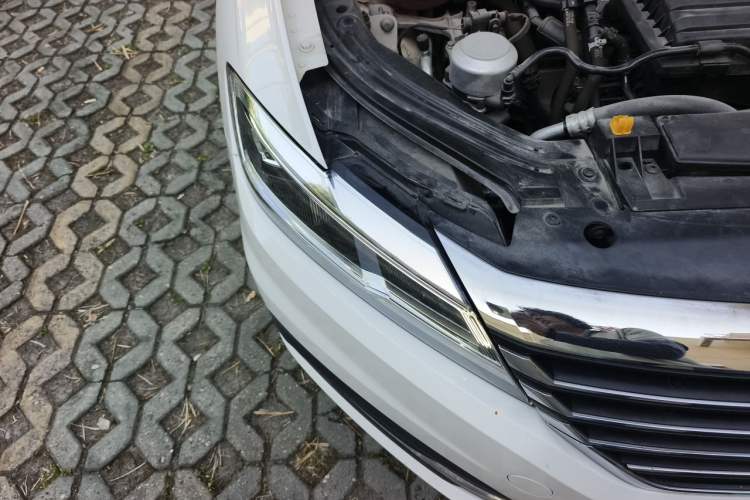 Used Volkswagen Lavida 2021 280TSI DSG Comfort Edition Right Front Headlight