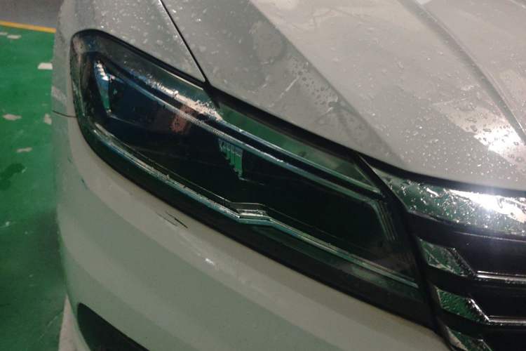 Used Volkswagen Lavida 2021 1.5L Automatic Vision Edition Right Front Headlight