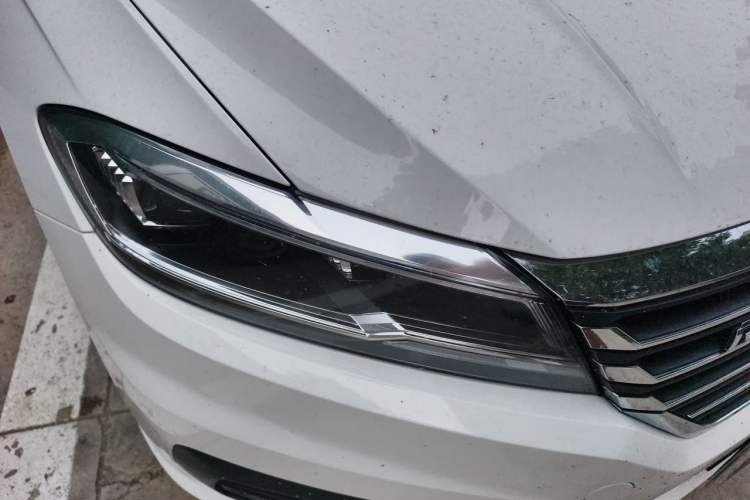 Used Volkswagen Lavida 2021 280TSI DSG Comfort Edition Right Front Headlight