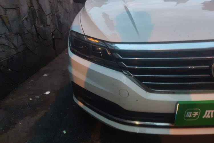 Used Volkswagen Lavida 2021 1.5L Automatic Comfort Edition Right Front Headlight