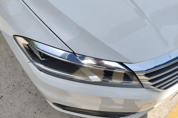Used Volkswagen Lavida 2021 280TSI DSG Luxury Edition Right Front Headlight