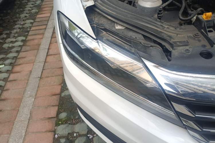 Used Volkswagen Lavida 2021 1.5L Automatic Fashion Edition Right Front Headlight