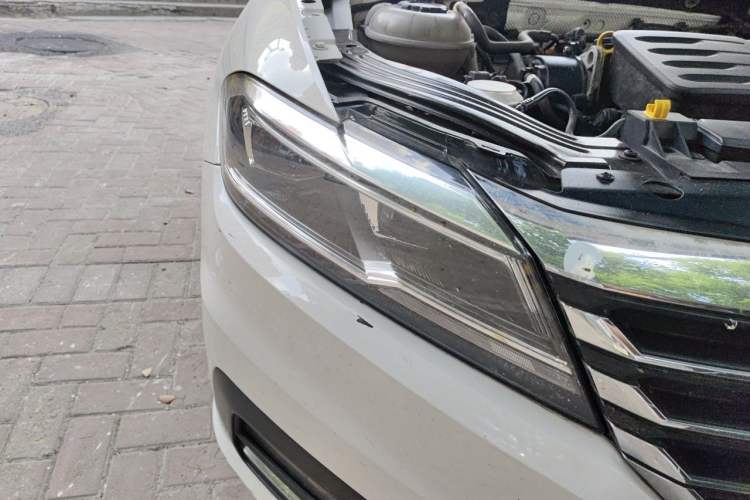 Used Volkswagen Lavida 2021 1.5L Automatic Vision Edition Right Front Headlight