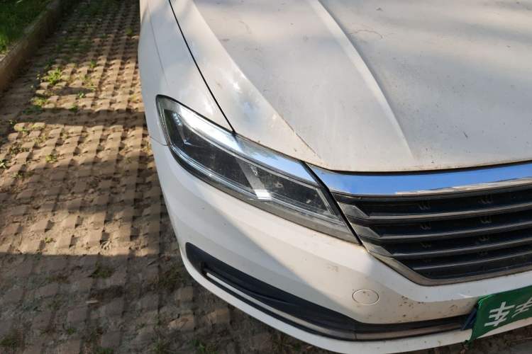 Used Volkswagen Lavida 2021 1.5L Automatic Vision Edition Right Front Headlight