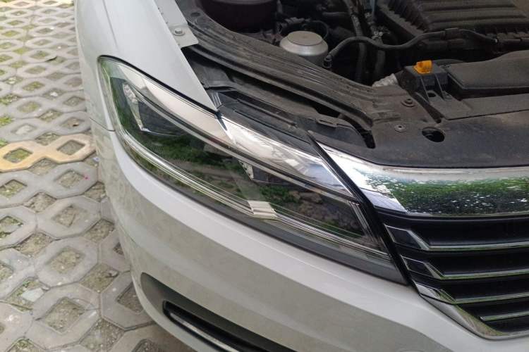 Used Volkswagen Lavida 2021 280TSI DSG Comfort Edition Right Front Headlight