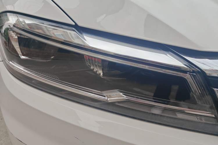 Used Volkswagen Lavida 2021 280TSI DSG Comfort Edition Right Front Headlight