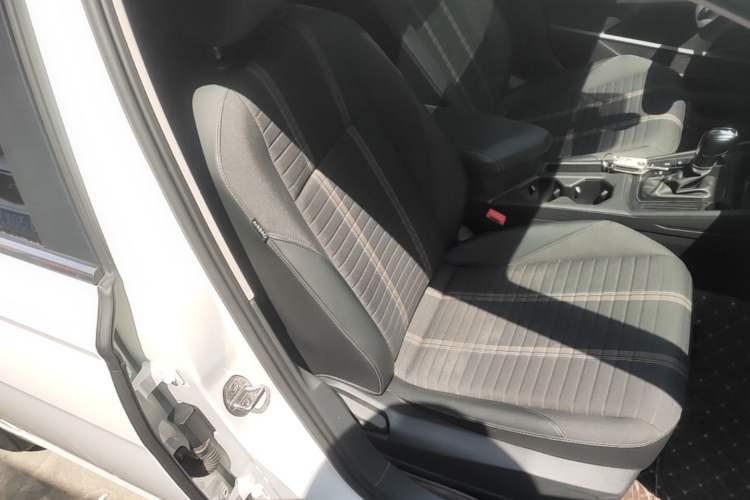Used Volkswagen Lavida 2021 280TSI DSG Comfort Edition Right Front Seat