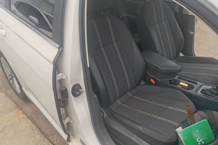 Used Volkswagen Lavida 2021 280TSI DSG Comfort Edition Right Front Seat
