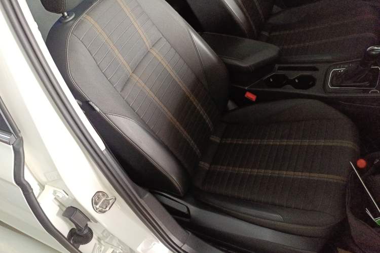 Used Volkswagen Lavida 2021 280TSI DSG Comfort Edition Right Front Seat