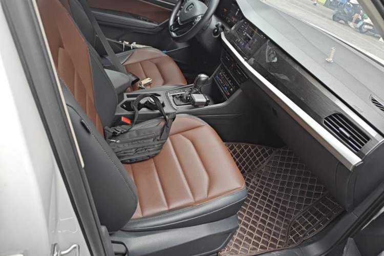 Used Volkswagen Lavida 2021 280TSI DSG Luxury Edition Right Front Seat