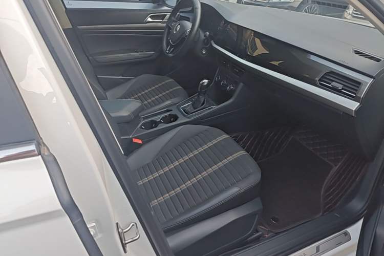 Used Volkswagen Lavida 2021 1.5L Automatic Vision Edition Right Front Seat