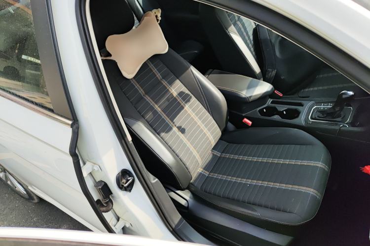 Used Volkswagen Lavida 2021 1.5L Automatic Vision Edition Right Front Seat