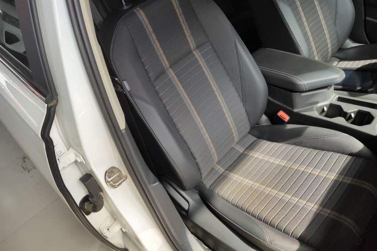 Used Volkswagen Lavida 2021 280TSI DSG Comfort Edition Right Front Seat