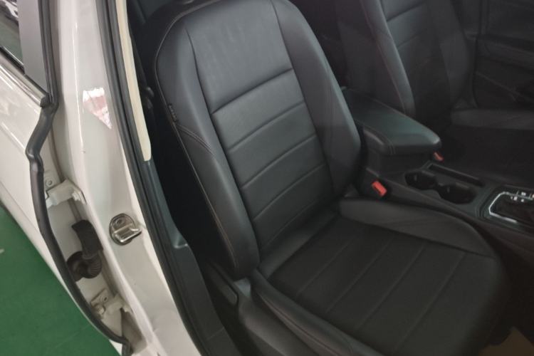 Used Volkswagen Lavida 2021 1.5L Automatic Comfort Edition Right Front Seat