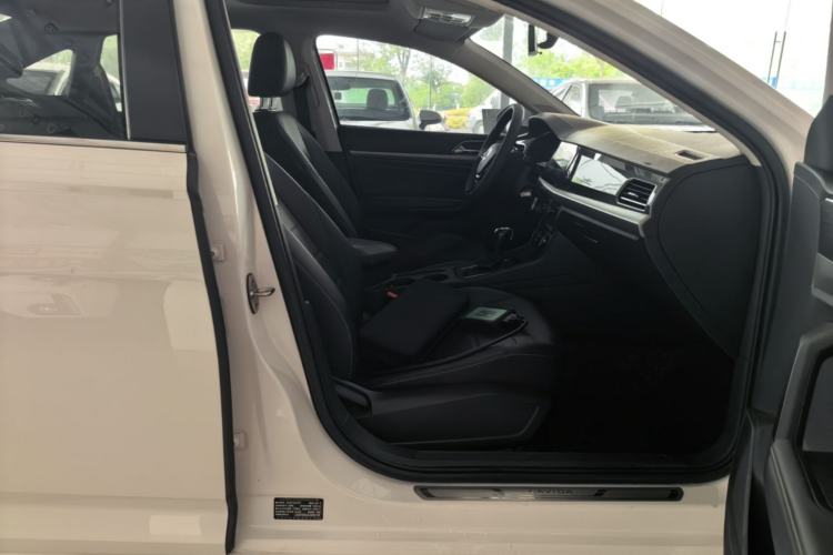 Used Volkswagen Lavida 2021 1.5L Automatic Comfort Edition Right Front Seat