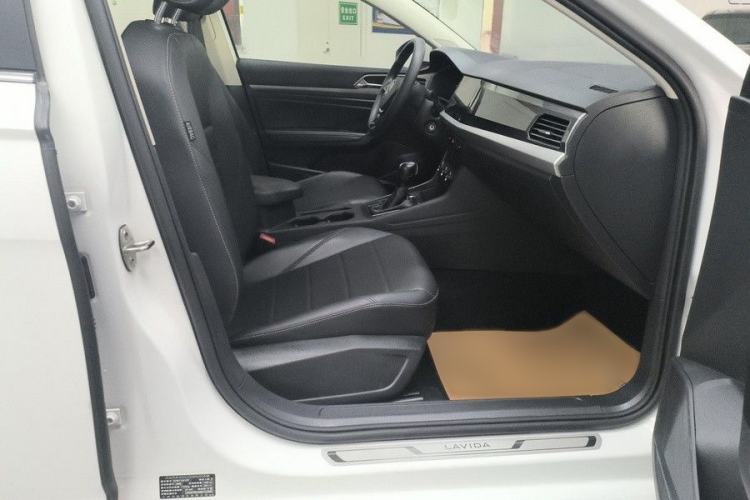 Used Volkswagen Lavida 2021 1.5L Automatic Comfort Edition Right Front Seat