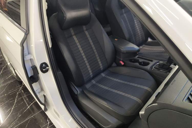 Used Volkswagen Lavida 2021 280TSI DSG Comfort Edition Right Front Seat