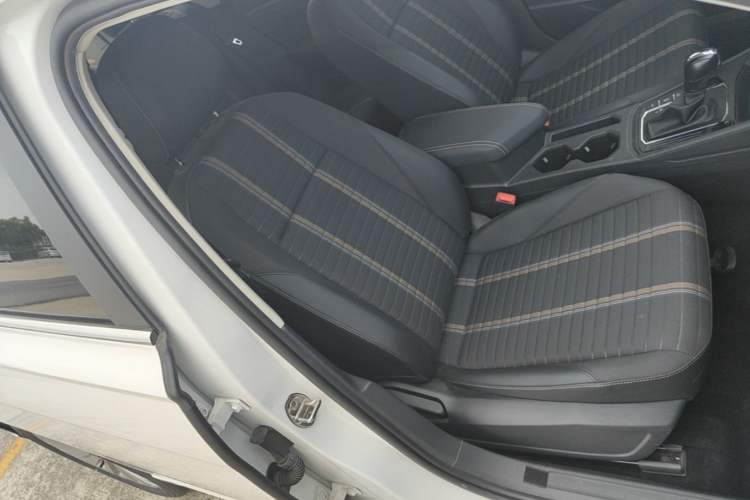 Used Volkswagen Lavida 2021 280TSI DSG Comfort Edition Right Front Seat