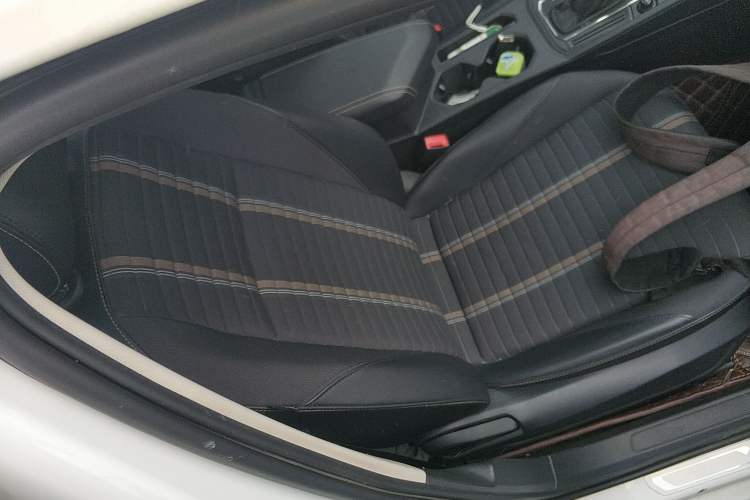 Used Volkswagen Lavida 2021 280TSI DSG Comfort Edition Right Front Seat